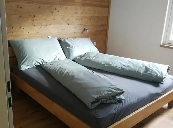 Haus Rhaetikon 1. Og, Links Апартаменты