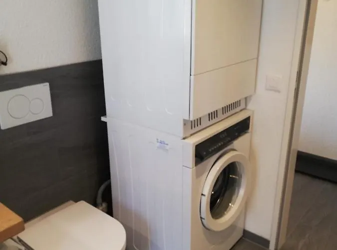 Haus Rhaetikon 1. Og, Links * Давос