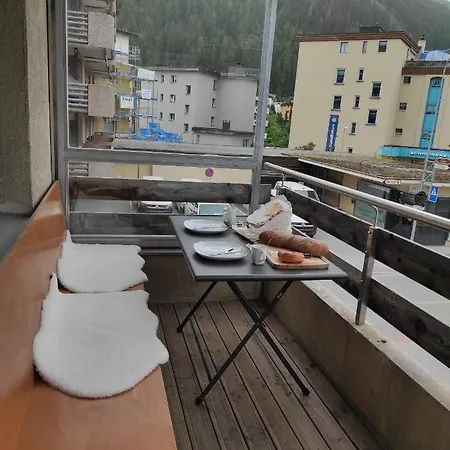 Haus Rhaetikon 1. Og, Links Apartmán