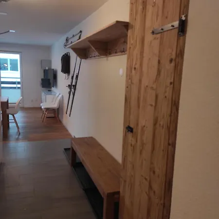 Apartmán Haus Rhaetikon 1. Og, Links *