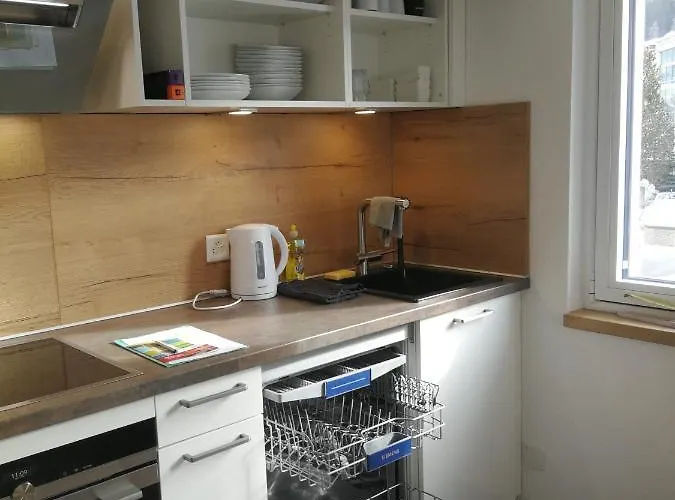 Apartmán Haus Rhaetikon 1. Og, Links